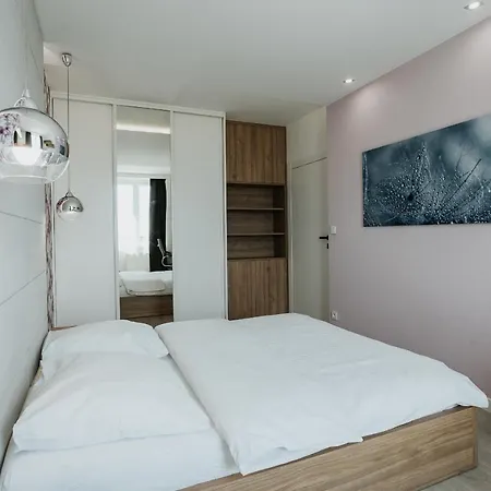 Апартаменты Sky Mountain View Free Parking *