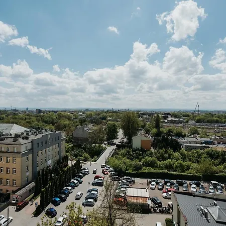 Sky Mountain View Free Parking